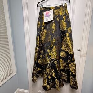 Chicwish Floral Metallic Brocade High Waist A-Line Midi Skirt Black Gold Small